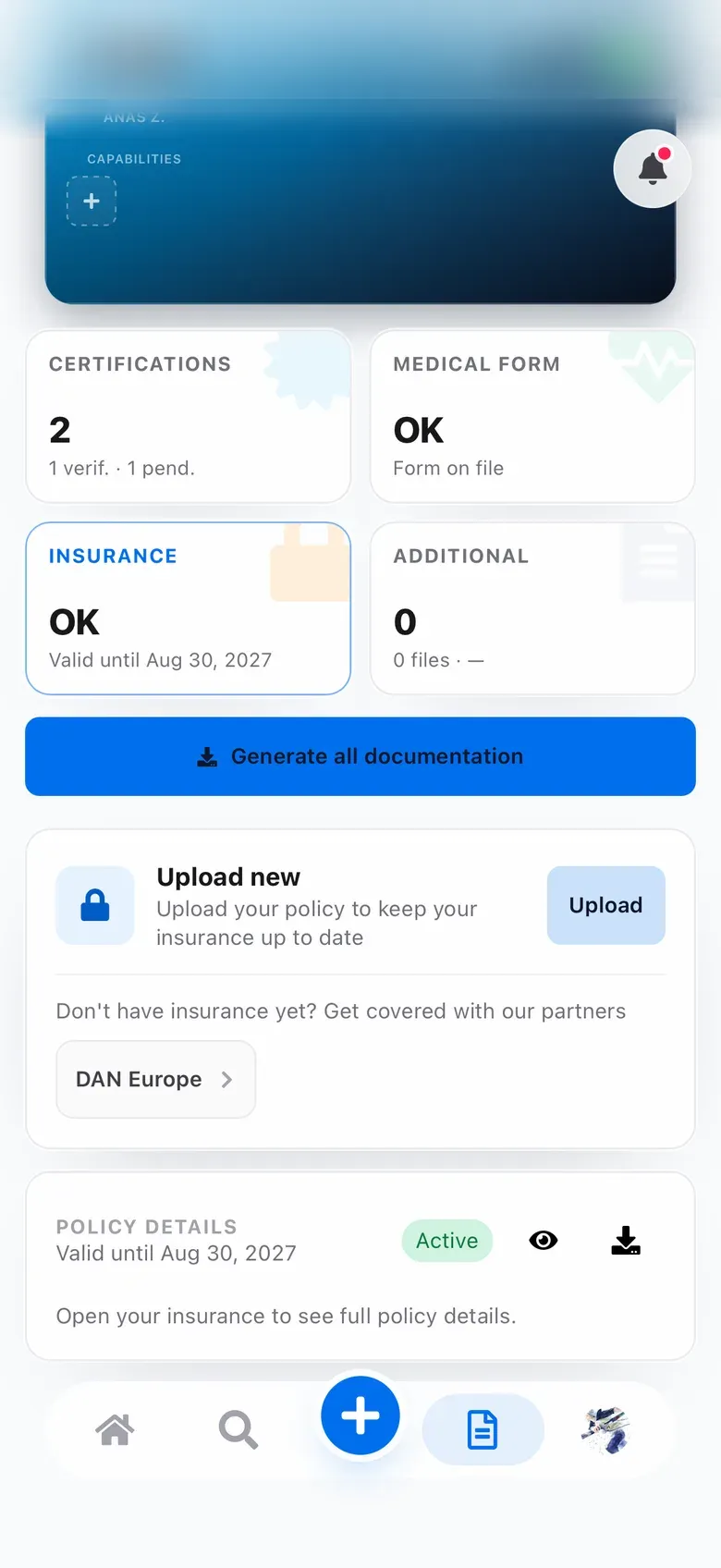 Insurance section of the Okeanun app with an active policy, its expiry date and the option to upload a new one